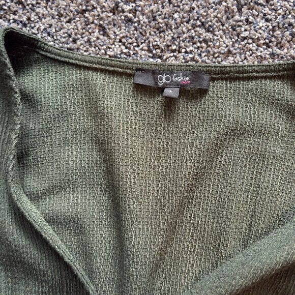 Green Button-Up Flowy Dress - Picture 2 of 2